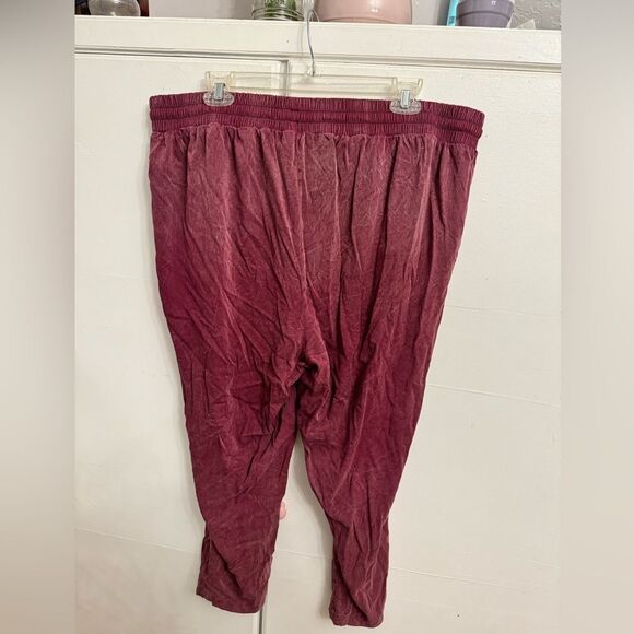 Torrid Relaxed Taper Stretch Challis High-Rise Tie-Front Pant - Picture 5 of 8